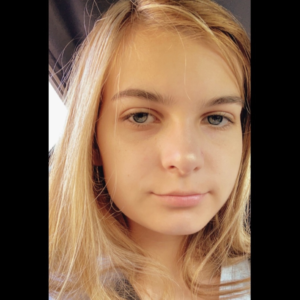 Meet your Posher, Julia